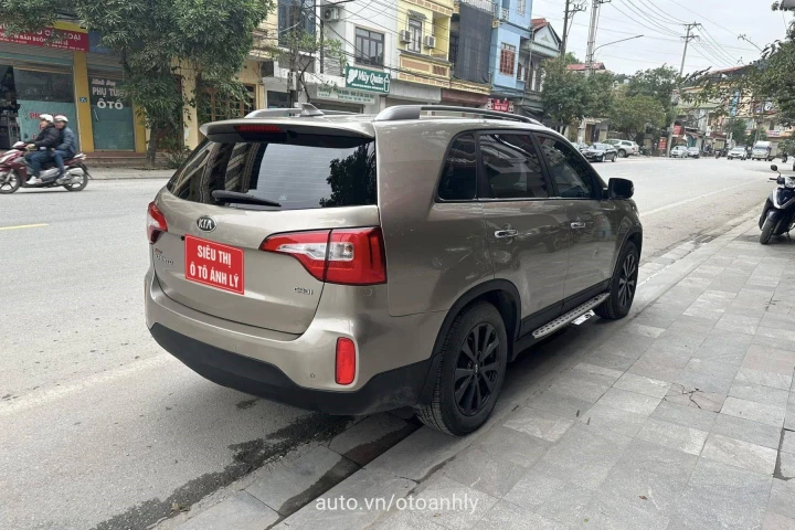 Kia Sorento Signature Dầu 2014