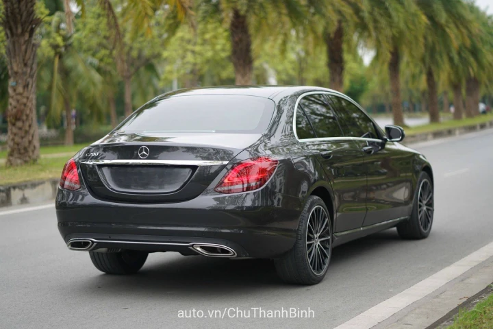 Mercedes-Benz C-Class 2021