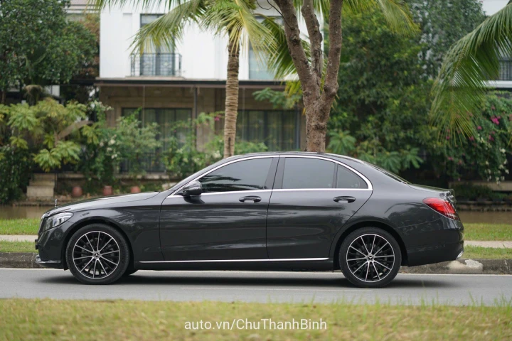 Mercedes-Benz C-Class 2021