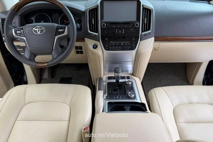 Toyota Land Cruiser 2016