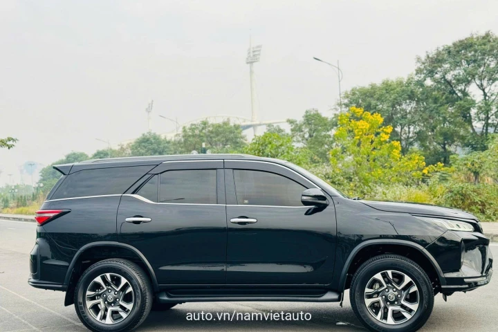 Toyota Fortuner 2022