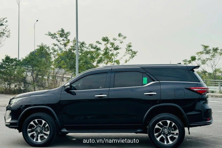 Toyota Fortuner 2022