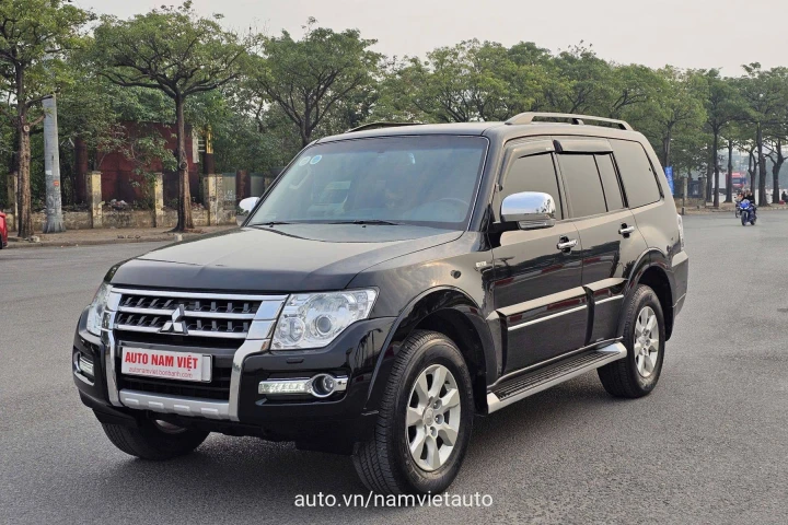 Mitsubishi Pajero 2016