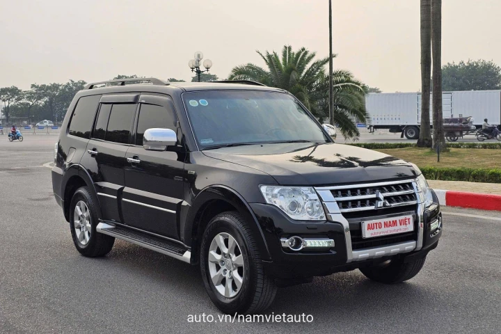 Mitsubishi Pajero 2016