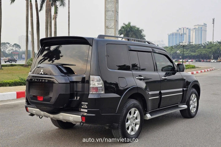 Mitsubishi Pajero 2016