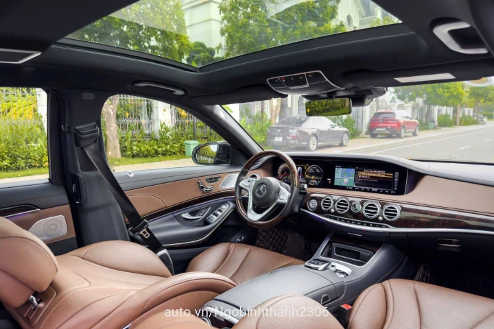 Mercedes-Benz S-Class 2020