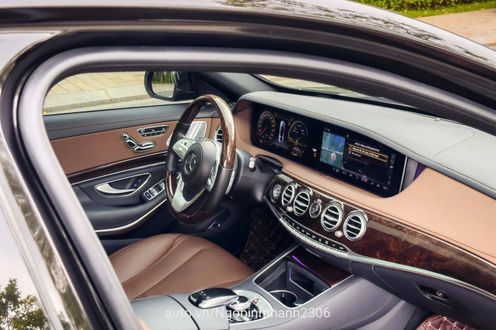 Mercedes-Benz S-Class 2020