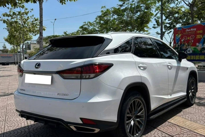 Lexus RX 2021