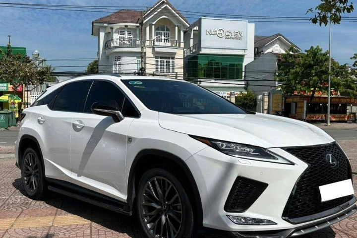 Lexus RX 2021