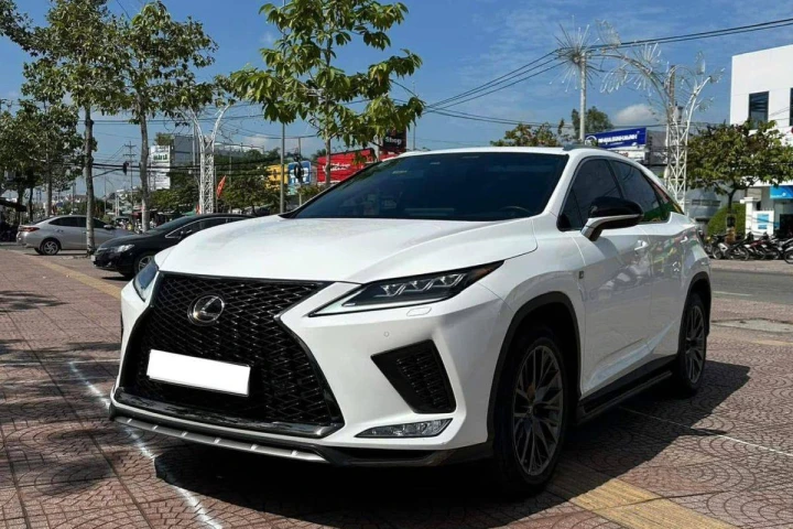 Lexus RX 2021