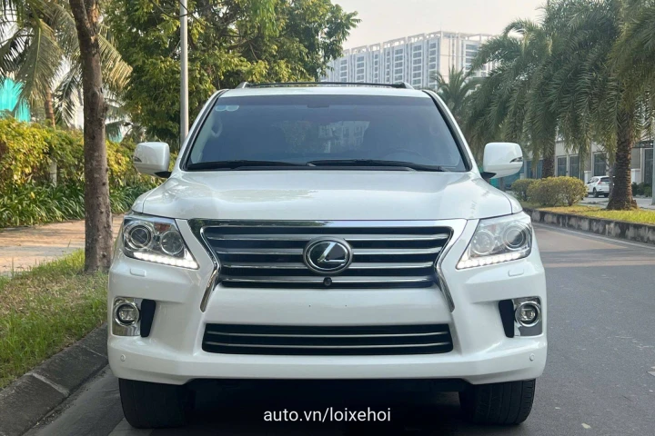 Lexus LX 2014