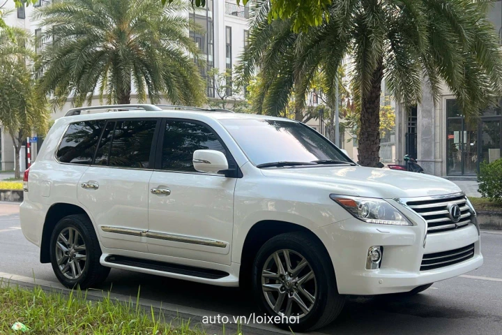 Lexus LX 2014