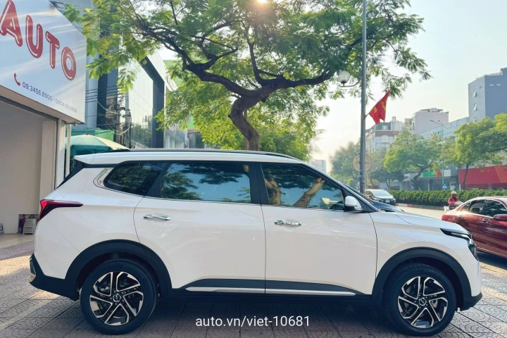 Kia Carens 2023