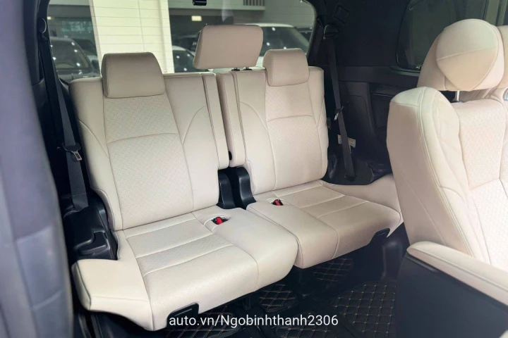 Toyota Alphard 2015