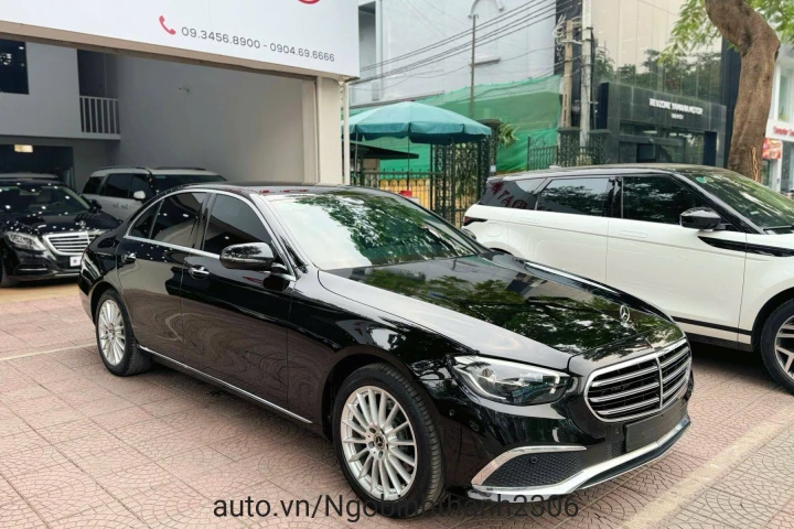 Mercedes-Benz E-Class 2021