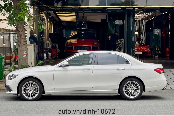 Mercedes-Benz E-Class 2022