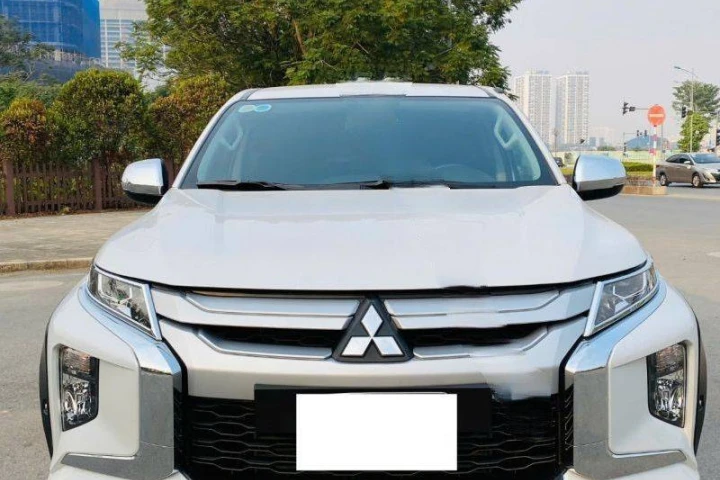 Mitsubishi Triton 4x2 AT 2022