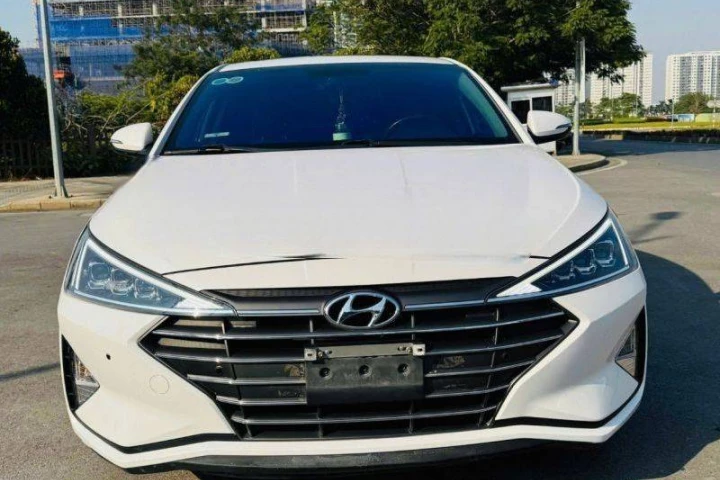 Hyundai Elantra 2.0 AT 2019