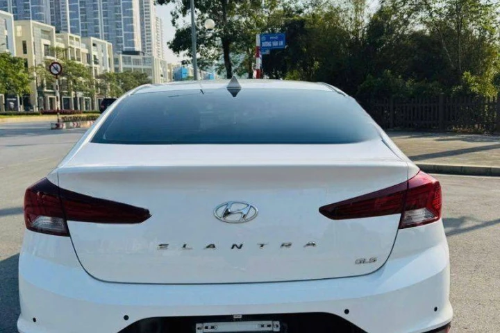 Hyundai Elantra 2.0 AT 2019