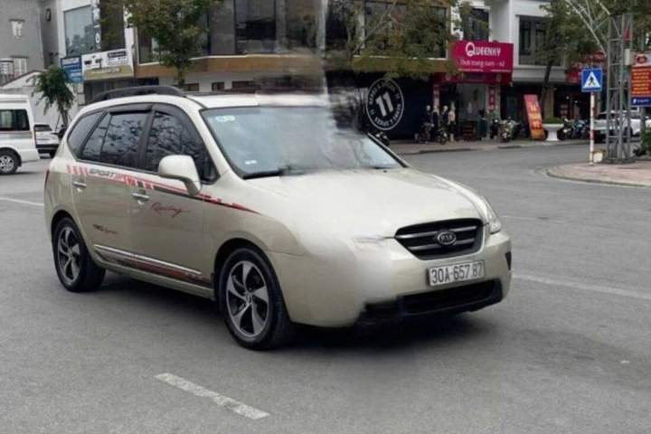 Kia Carens 2009