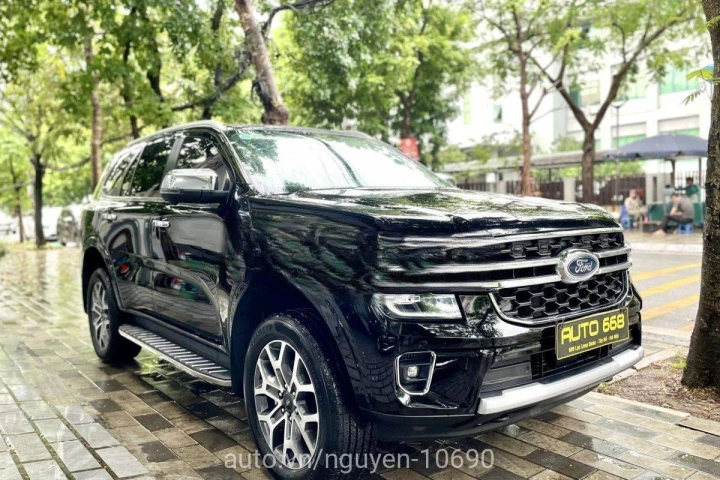 Ford Everest Titanium 2023