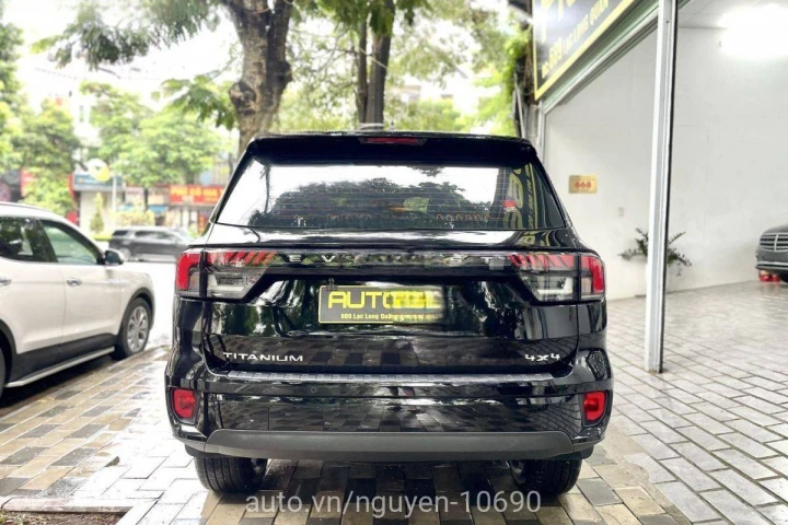 Ford Everest Titanium 2023