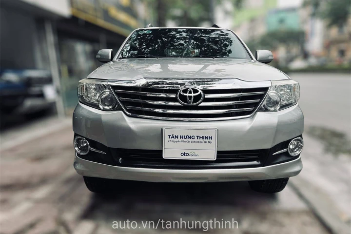 Toyota Fortuner 2.7AT 4x4 2015