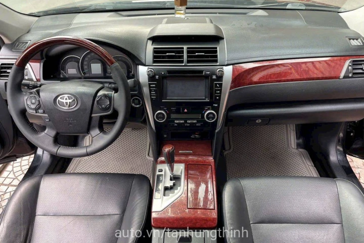 Toyota Camry 2.5Q 2012