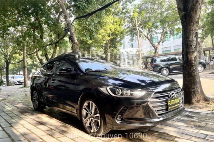 Hyundai Elantra 2.0 AT 2018