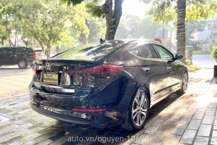 Hyundai Elantra 2.0 AT 2018