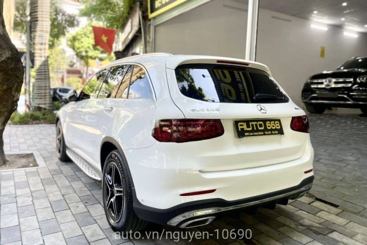 Mercedes-Benz GLC GLC300 2022