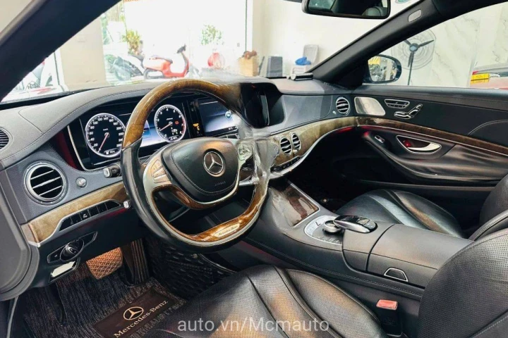 Mercedes-Benz S-Class 2015