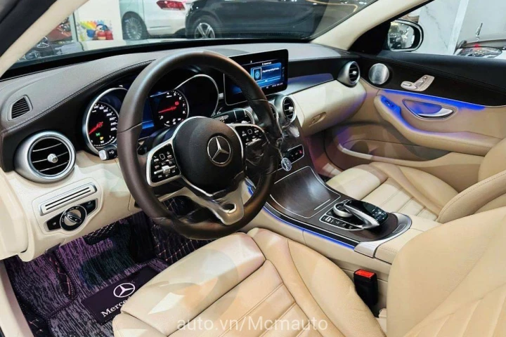 Mercedes-Benz C-Class 2020