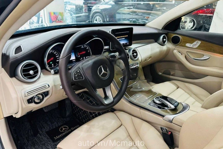 Mercedes-Benz C-Class 2015