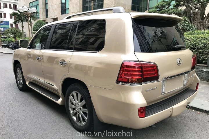 Lexus LX 2008