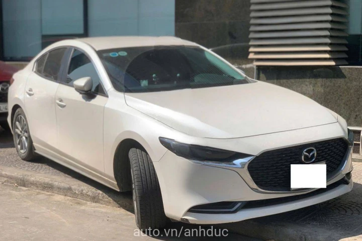 Mazda 3 1.5L Luxury 2023