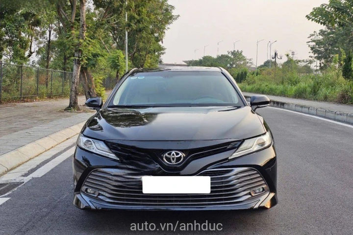 Toyota Camry 2.5Q 2019