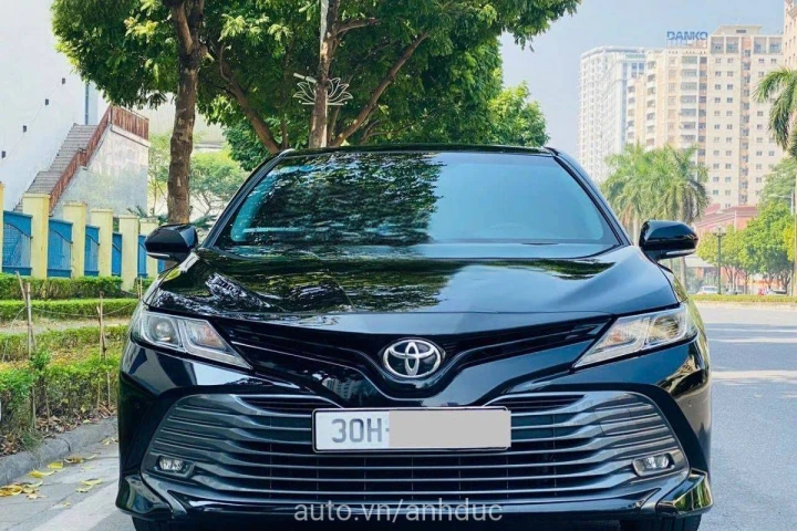 Toyota Camry 2.0G 2021