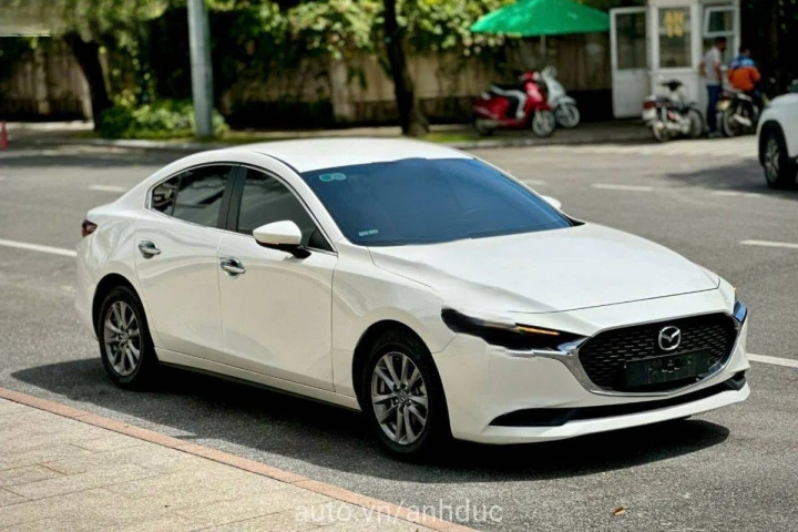 Mazda 3 1.5L Deluxe 2022