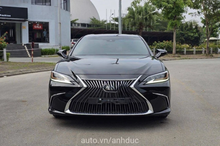 Lexus ES 250 2021