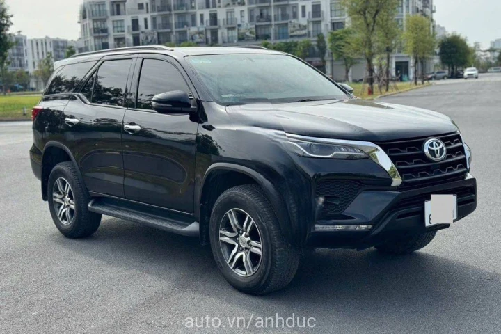 Toyota Fortuner 2.4AT 4x2 2020