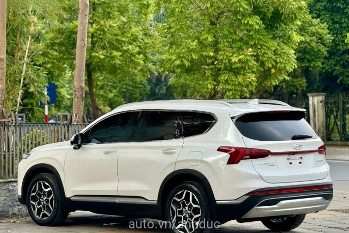 Hyundai Santa Fe 2022