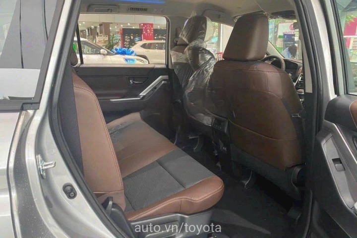 Toyota Innova Cross 2024