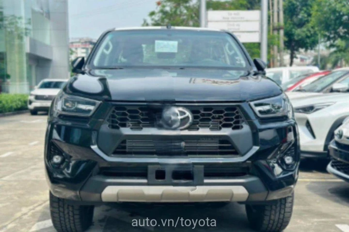 Toyota Hilux 2024