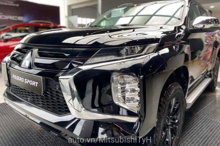 Mitsubishi Pajero 2023