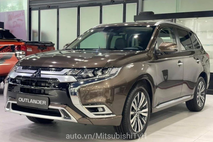 Mitsubishi Outlander 2024