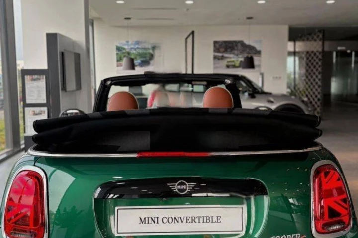 Mini Convertible 2023