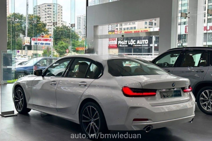 BMW 3 Series 2024