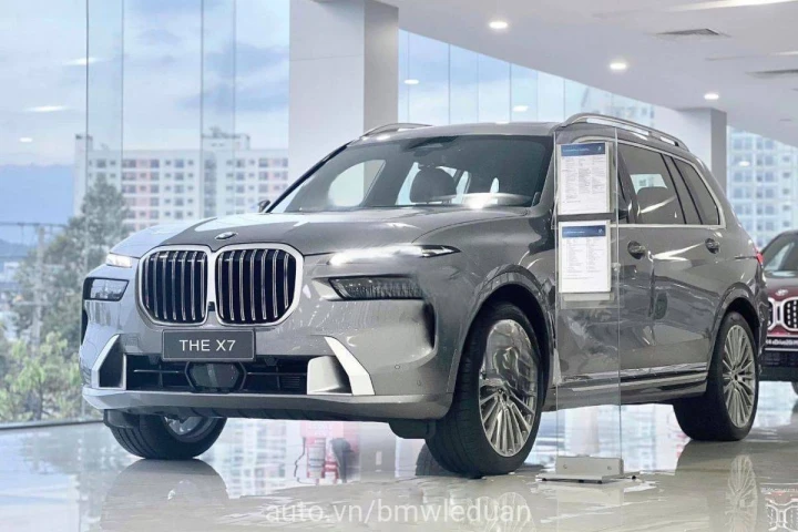 BMW X Series X7 2023