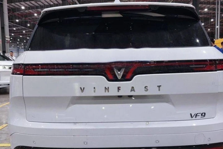 VinFast VF 9 2024